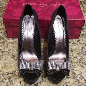 Lulu Townsend open toe heels with bows